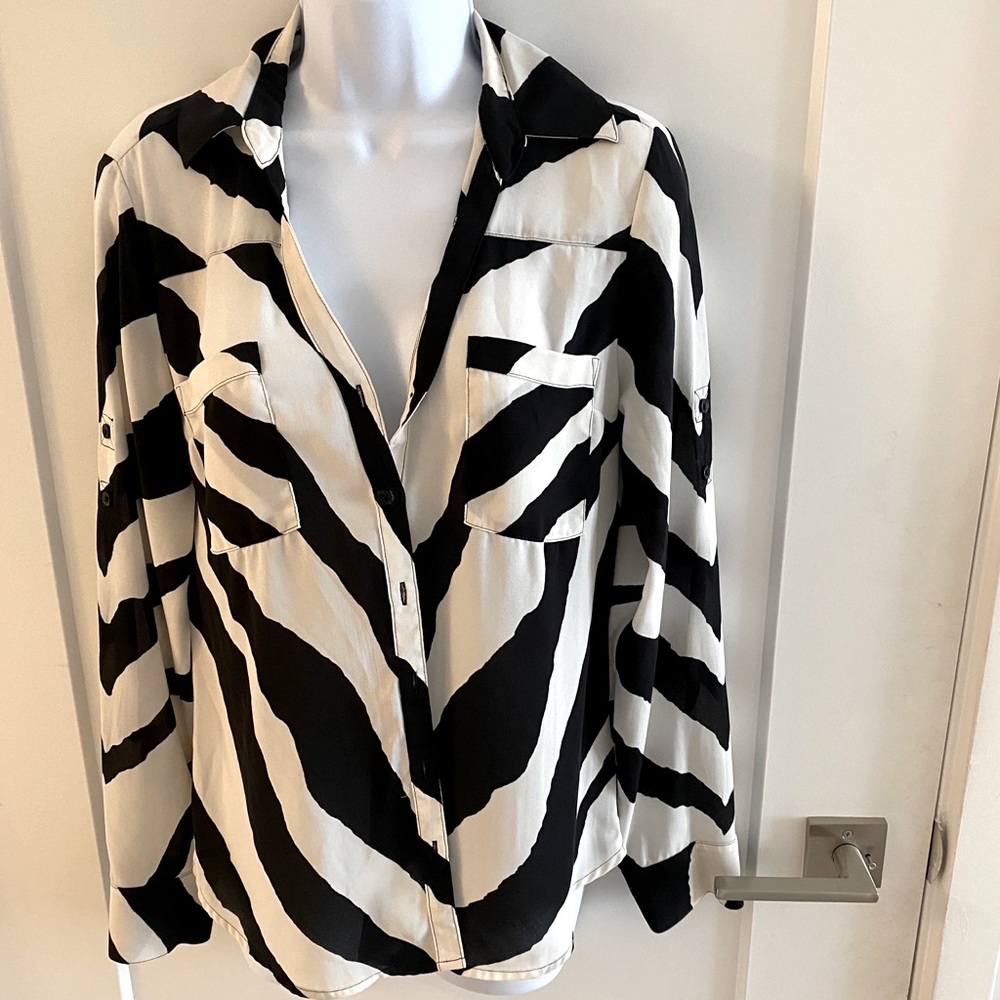 Fitted Button-Up Portofino Shirt Express